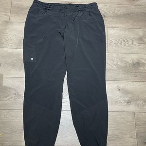 BARCO one Scrubs